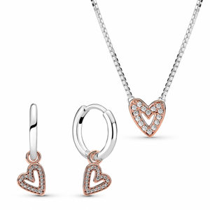PANDORA zvýhodnený set náhrdelník a náušnice so srdiečkami 380089C01+280090C01